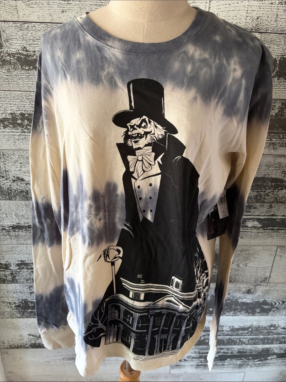 NWT Disney Tie-Dye Long Sleeve Hatbox Ghost Graphic Shirt - Cream & Blue